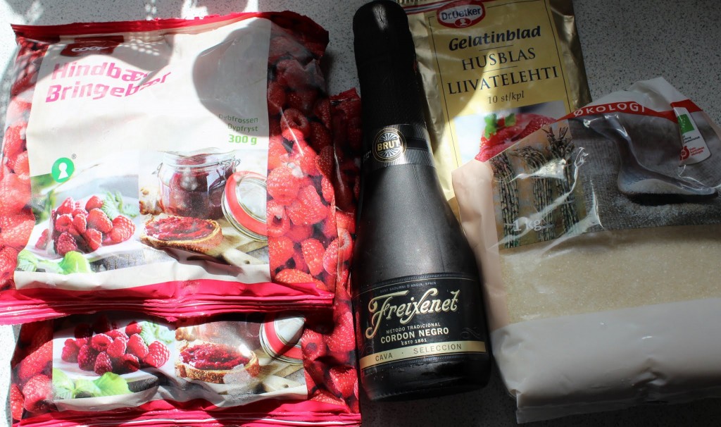 Ingredienser til champagnegele.