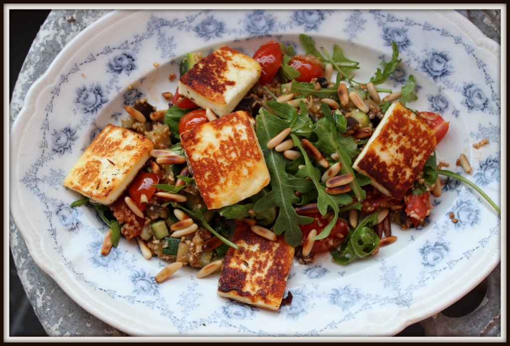 Et fad med sommersalat