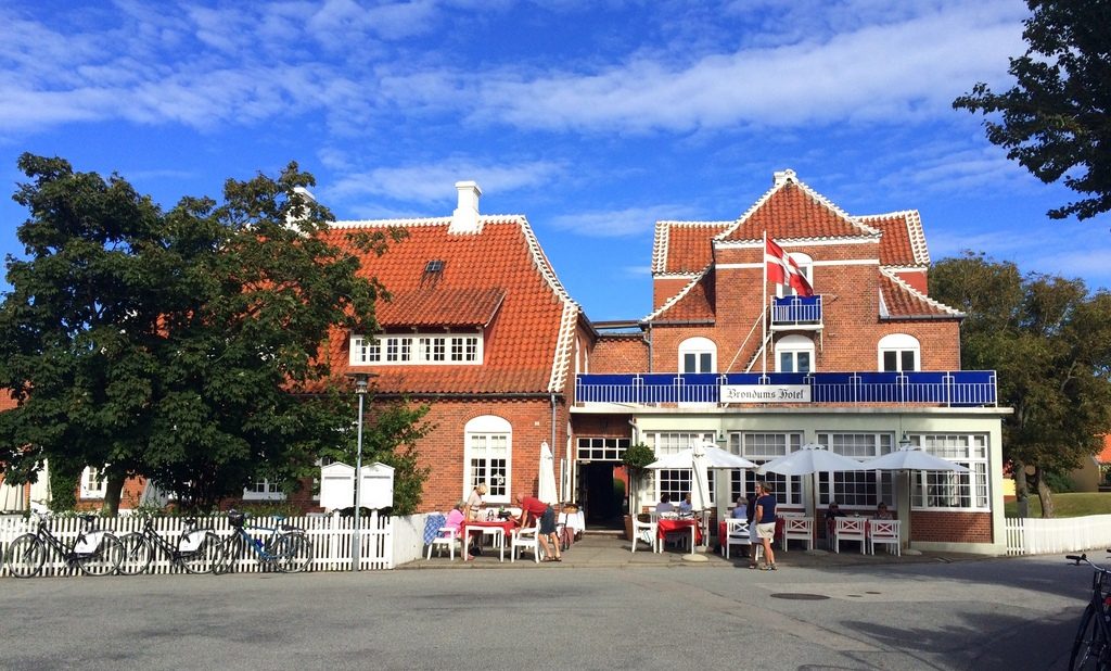 Brøndums Hotel - en institution og levende, "arbejdende" historie.