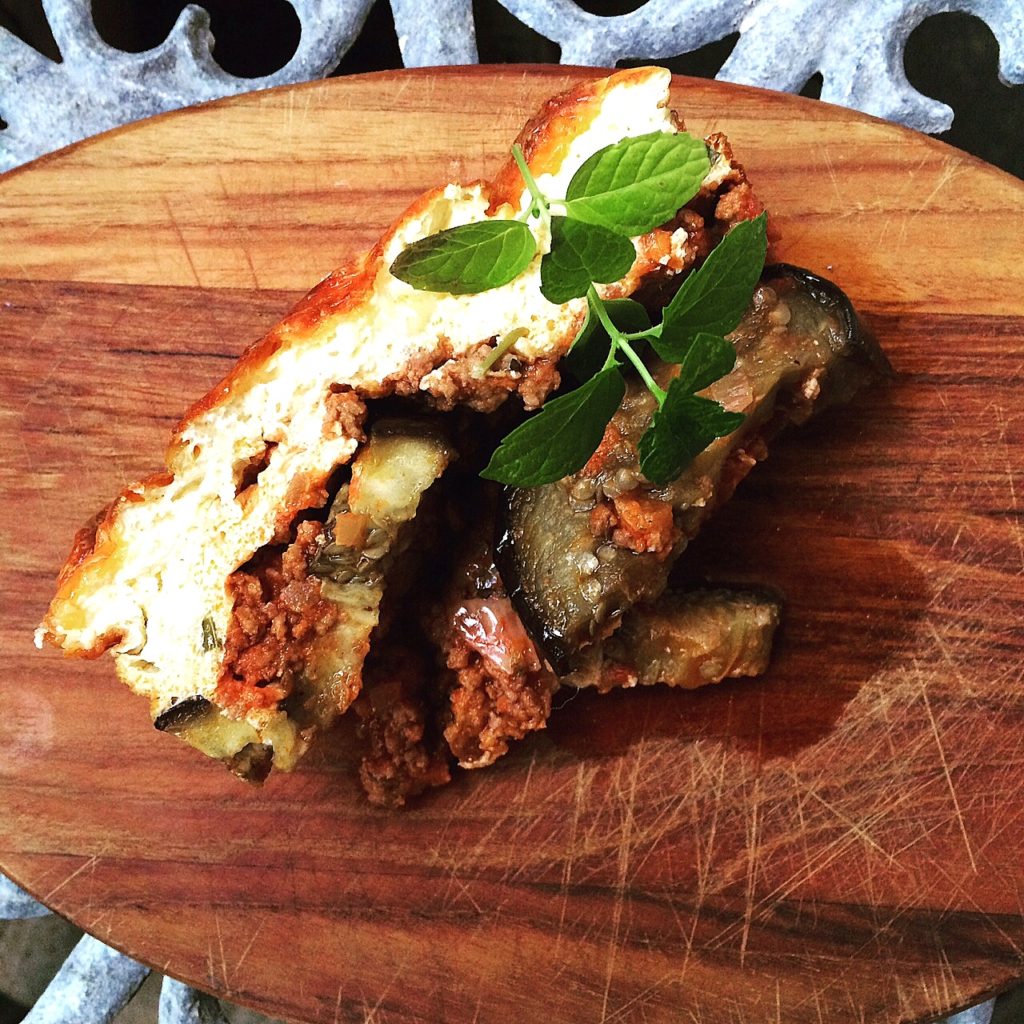 Hmmm....væltet moussaka. Men så kan man da se lagene :-)