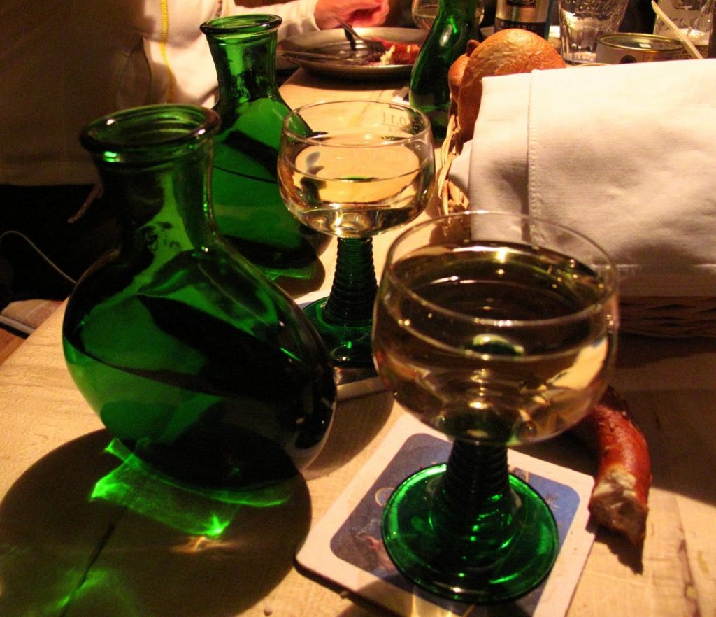 Udmærket vin, som vi fik drukket en del af i godt selskab...